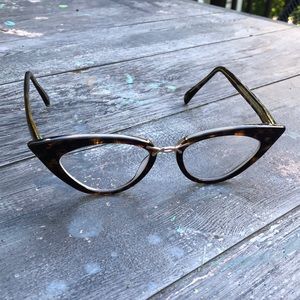 Oscar De La Renta X Morgenthal Frederics Glasses